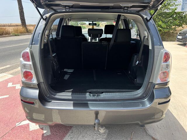 TOYOTA COROLLA VERSO 2.2 D4D SPANISH LHD IN SPAIN 91000 MILES 7 SEATS SUPERB 2008
